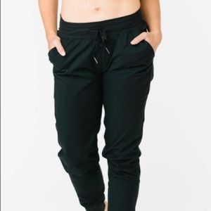 Zyia Trail Joggers